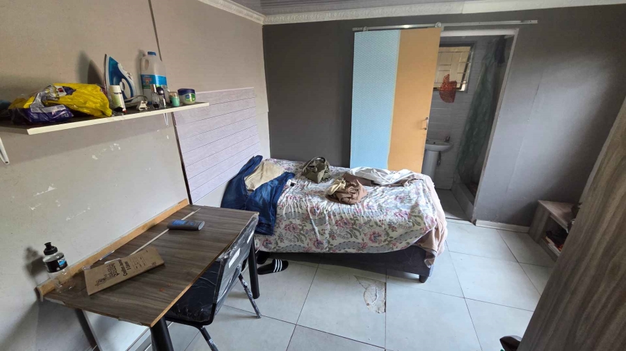 10 Bedroom Property for Sale in Brandwag Free State